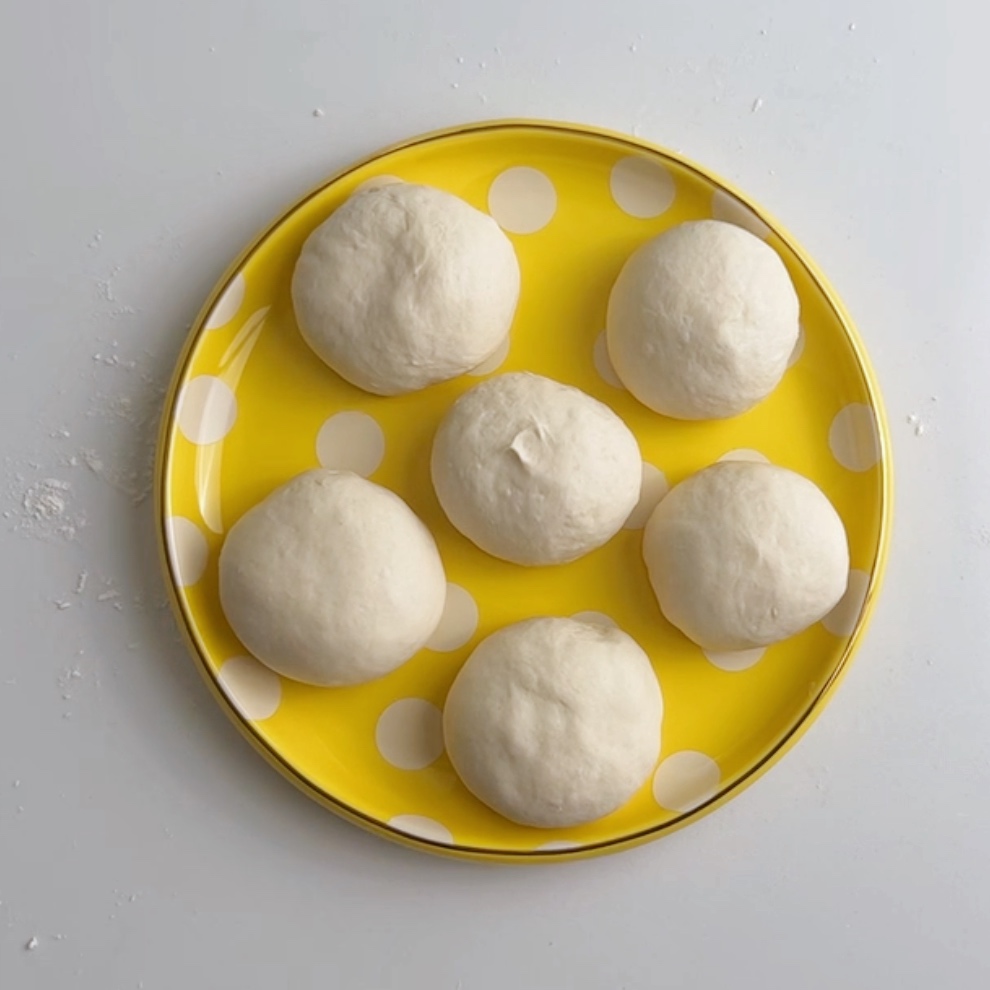 6 plated dough balls